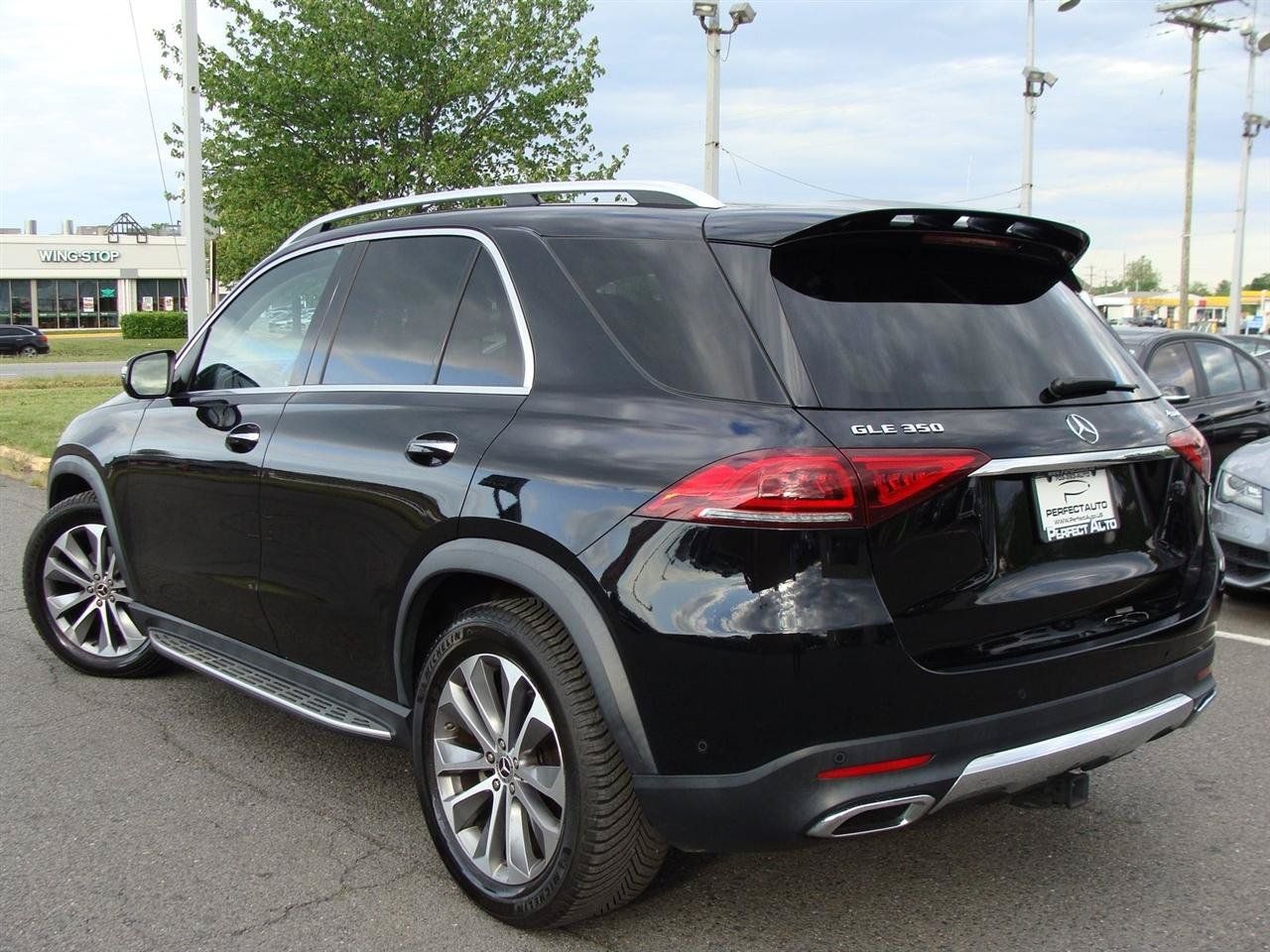 Used 2021 Mercedes-Benz GLE 350 4MATIC image 4