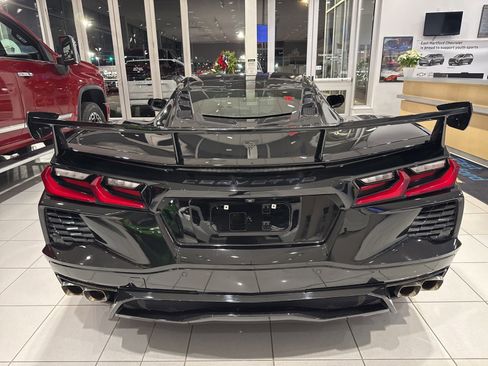 Used 2022 Chevrolet Corvette Stingray Coupe w/ Z51 Performance Package image 6