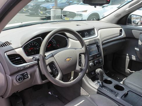 Used 2015 Chevrolet Traverse LS FWD image 22