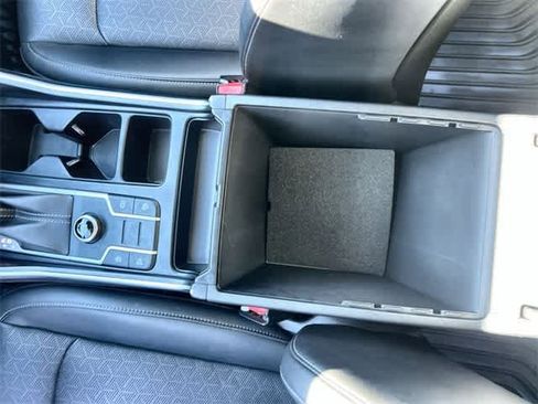 Used 2023 Kia Sorento S image 27