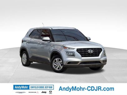 Used 2023 Hyundai Venue SE w/ Cargo Package