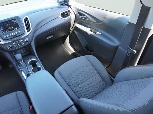Used 2024 Chevrolet Equinox LT FWD image 28