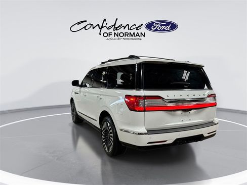 Used 2020 Lincoln Navigator Black Label w/ Cargo Convenience Package image 6