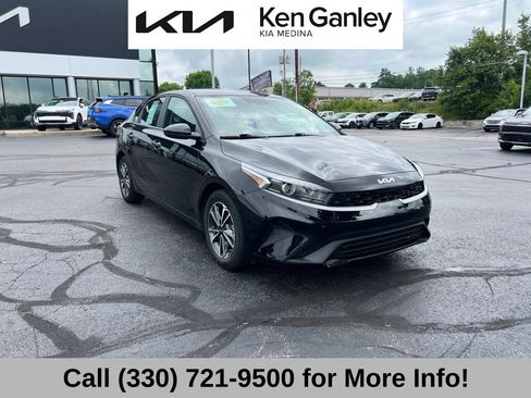 Certified 2023 Kia Forte LXS FWD image 6