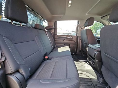 Used 2024 GMC Sierra 2500 SLE w/ SLE Value Package; AWD/4WD image 29