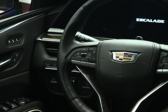 Used 2023 Cadillac Escalade Sport Platinum w/ LPO, ONYX Package AWD/4WD image 42
