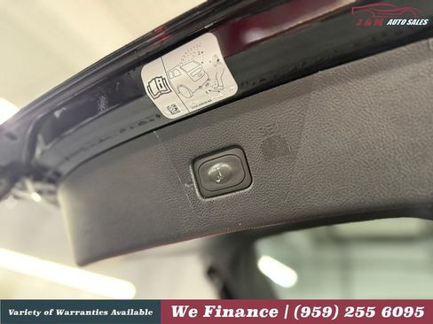 Used 2017 Ford Edge Titanium w/ Equipment Group 301A AWD/4WD image 39