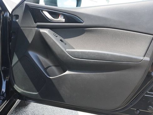 Used 2016 MAZDA MAZDA3 i Touring FWD image 18