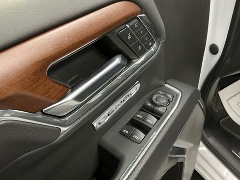 Used 2023 GMC Sierra 1500 Denali AWD/4WD image 23