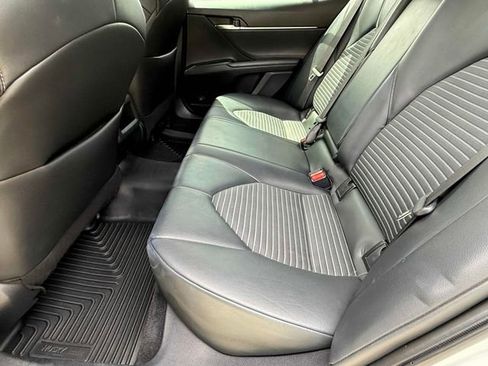 Used 2023 Toyota Camry SE image 18