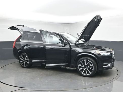 Used 2023 Volvo XC90 B5 Plus w/ Protection Package image 53