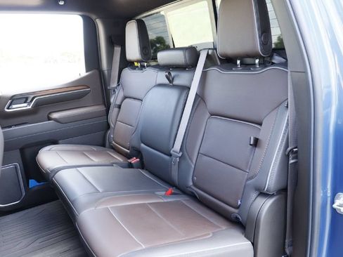 Used 2025 GMC Sierra 1500 Denali AWD/4WD image 23