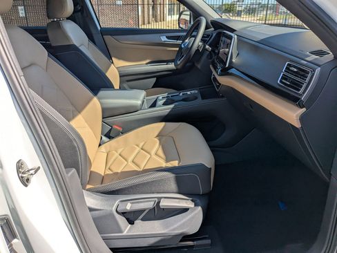 New 2026 Volkswagen Atlas Cross Sport SE image 34