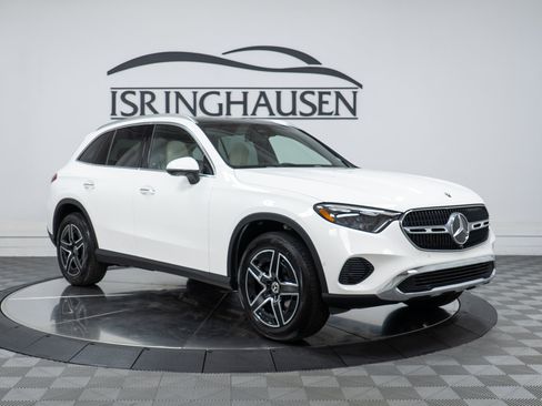 New 2026 Mercedes-Benz GLC 300 4MATIC image 3