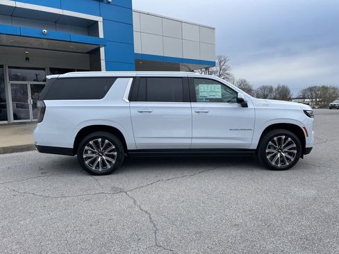 New 2026 Chevrolet Suburban High Country AWD/4WD image 57
