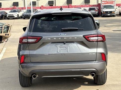 Used 2024 Ford Escape ST-Line image 5