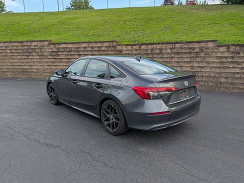 Used 2023 Honda Civic Sport image 7