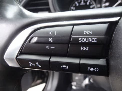 Used 2024 MAZDA MAZDA3 s FWD image 16