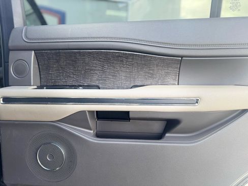 Used 2020 Ford Expedition Limited image 54