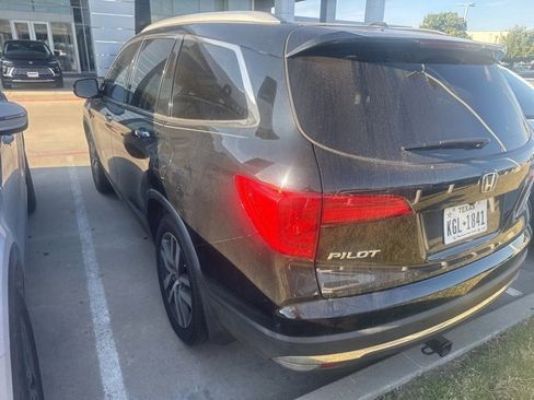 Used 2017 Honda Pilot Elite image 3