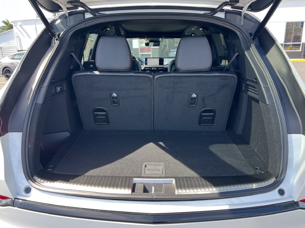 Used 2026 Acura MDX A-Spec w/ Advance Package AWD/4WD image 31