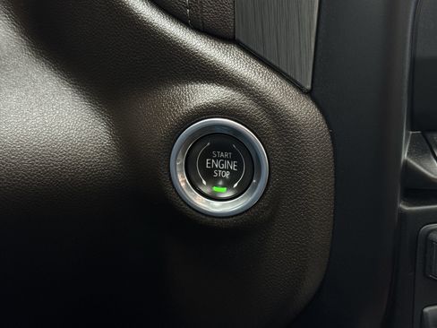 Used 2023 GMC Sierra 3500 Denali w/ Denali Ultimate Package image 17