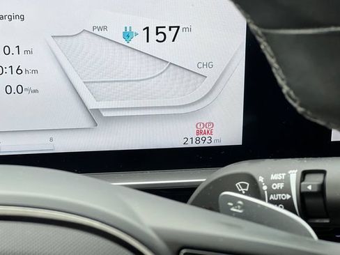 Certified 2023 Hyundai Ioniq 6 Limited RWD image 32