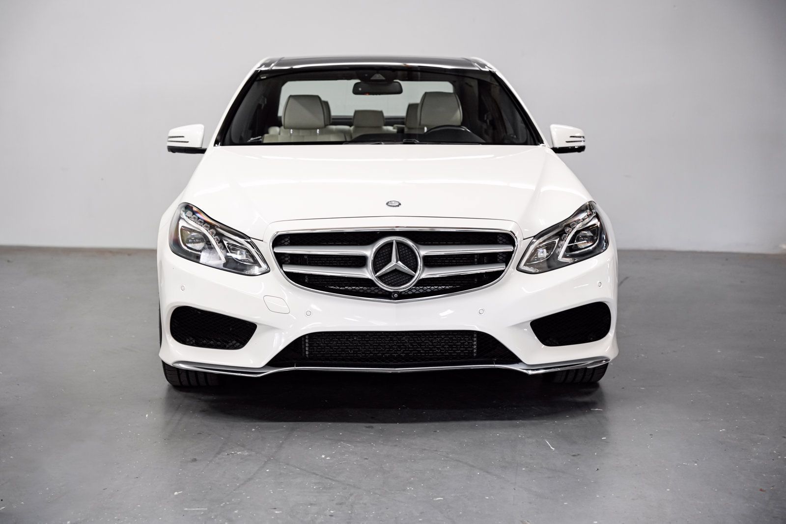 Used 2015 Mercedes-Benz E 400 Sedan image 5
