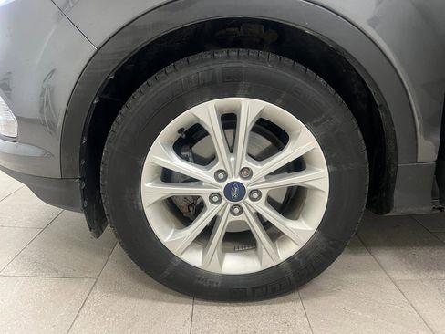 Used 2017 Ford Escape SE w/ Equipment Group 201A FWD image 56