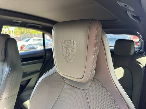 New 2026 Porsche Macan 4 Electric AWD/4WD image 24