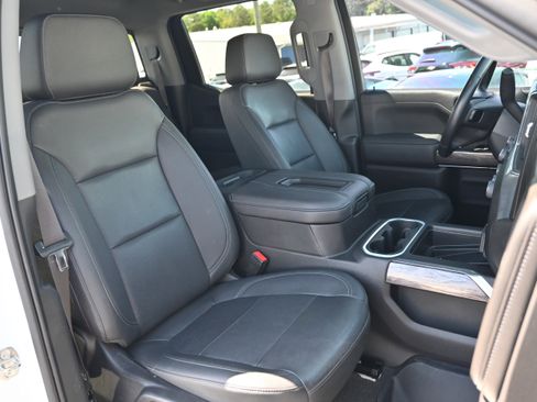 Used 2022 Chevrolet Silverado 1500 LTZ w/ LTZ Premium Package AWD/4WD image 34