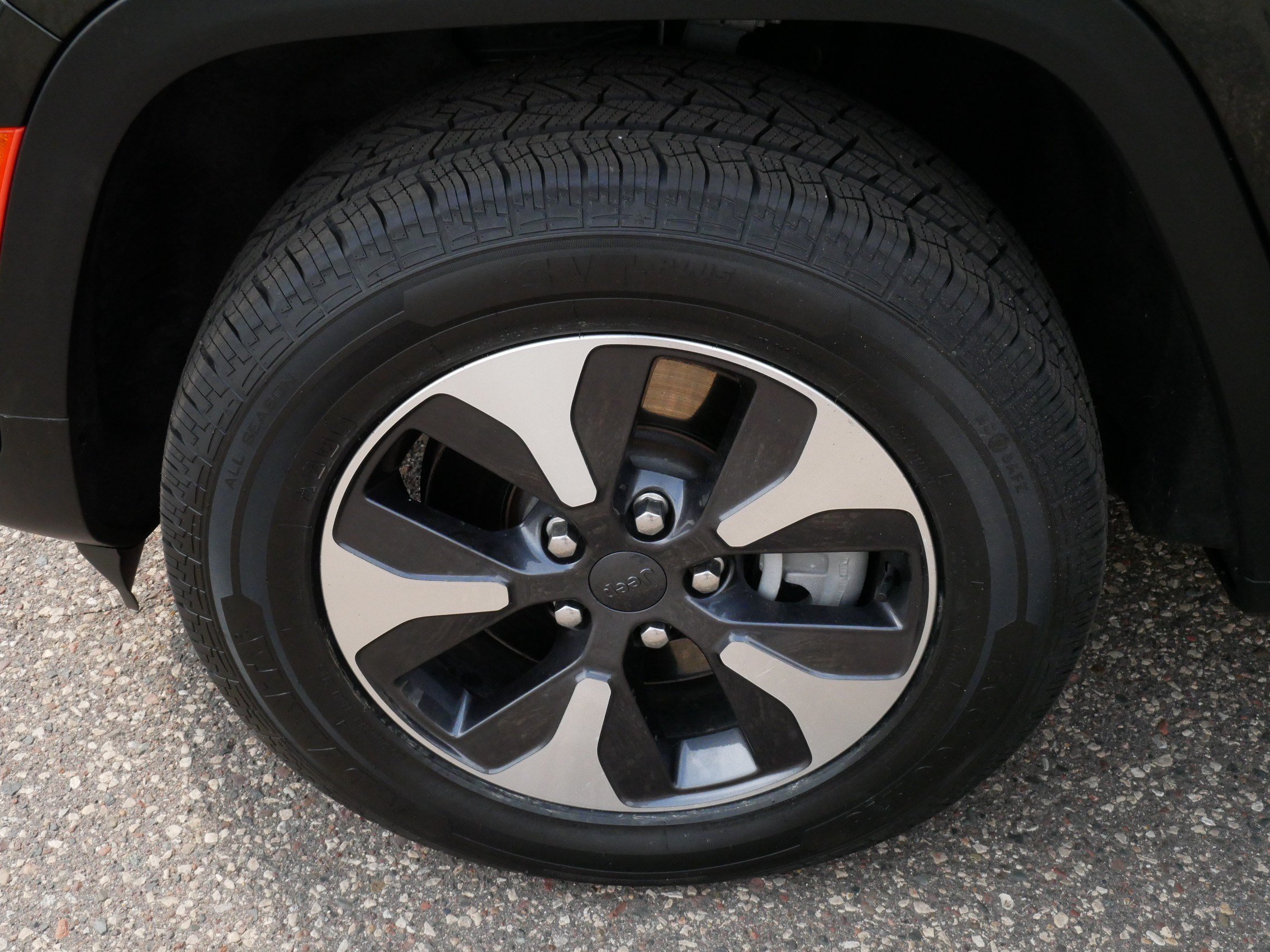 Used 2023 Jeep Grand Cherokee 4WD 4xe image 15