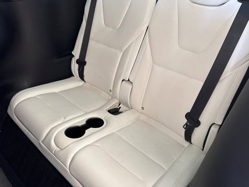Used 2018 Tesla Model X 75D AWD/4WD image 15