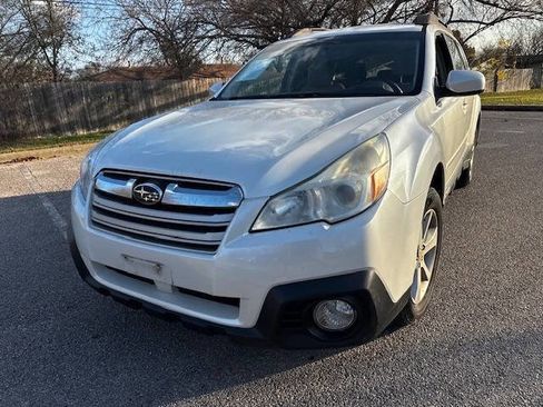 Used 2013 Subaru Outback 2.5i Premium image 4