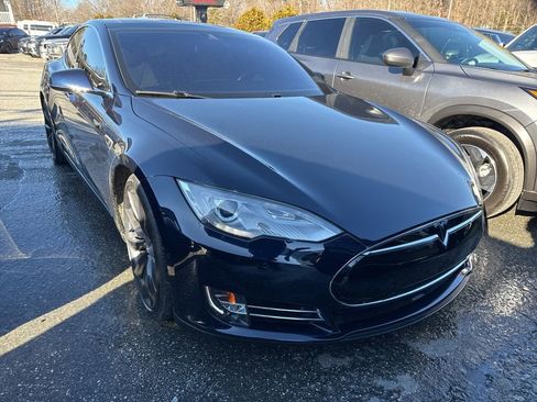 Used 2015 Tesla Model S AWD image 2