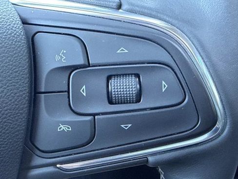 Used 2023 Buick Envision Essence w/ Sport Touring Package AWD/4WD image 15