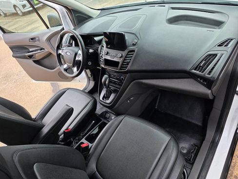 Used 2019 Ford Transit Connect XL image 29