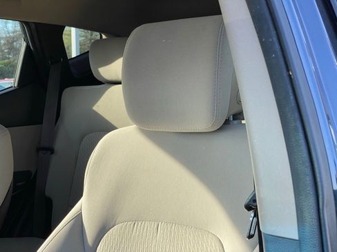 Used 2017 Hyundai Santa Fe Sport image 21