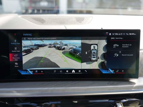 Used 2026 BMW X7 M60i image 29