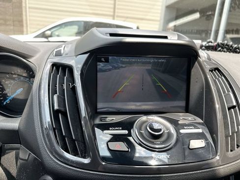 Used 2014 Ford Escape Titanium FWD image 18