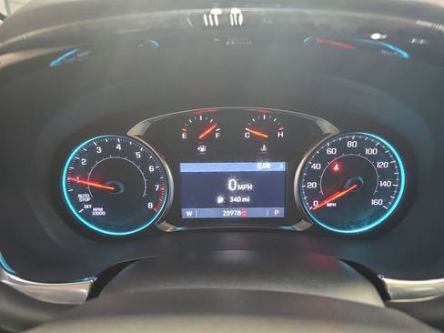 Used 2023 Chevrolet Traverse LT image 23