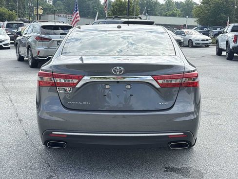 Used 2018 Toyota Avalon XLE Premium FWD image 7