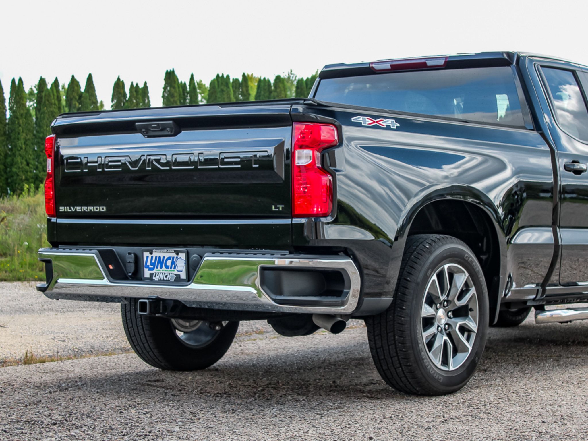 Used 2025 Chevrolet Silverado 1500 LT AWD/4WD image 28