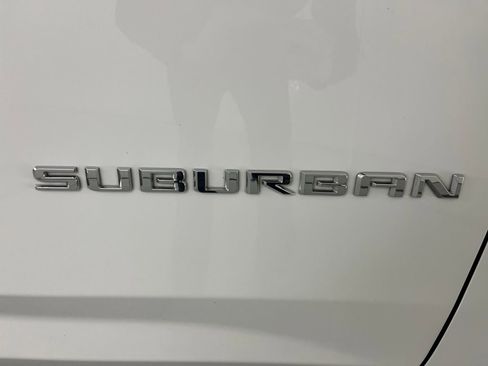 Used 2021 Chevrolet Suburban LT AWD/4WD image 50