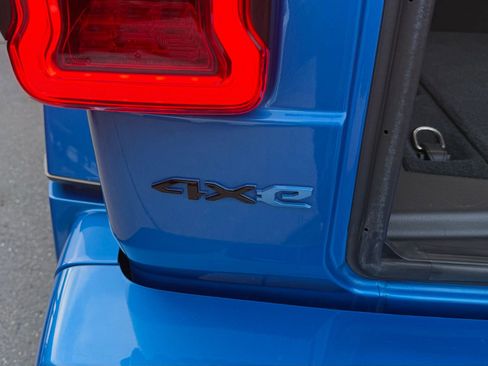 Used 2022 Jeep Wrangler Unlimited Sahara image 29