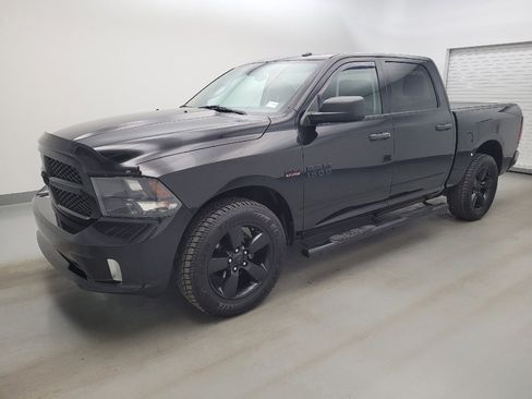 Used 2016 RAM 1500 Express w/ Black Ram 1500 Express Group RWD image 2