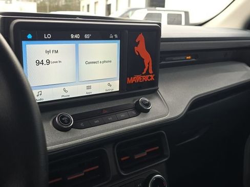 Used 2024 Ford Maverick XLT w/ Equipment Group 300A Standard image 25