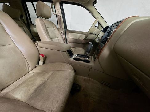 Used 2008 Ford Explorer Eddie Bauer image 29