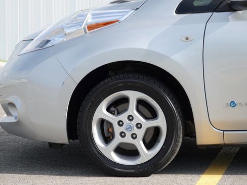 Used 2011 Nissan Leaf SL FWD image 14