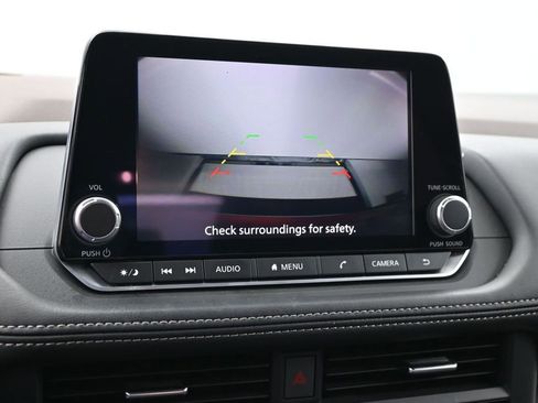 Used 2023 Nissan Rogue SV FWD image 19